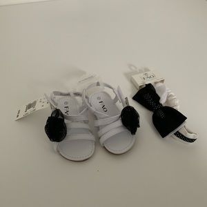 NWT: FAO Schwartz Sandals and headband. Size 5